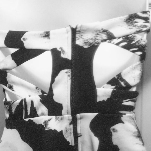 Trac Strapless Skater Dress Light padding White Flowers on Black  Size M… - Picture 3 of 6